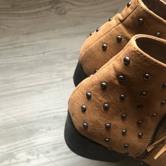 SOLD - Picture 3 of 4